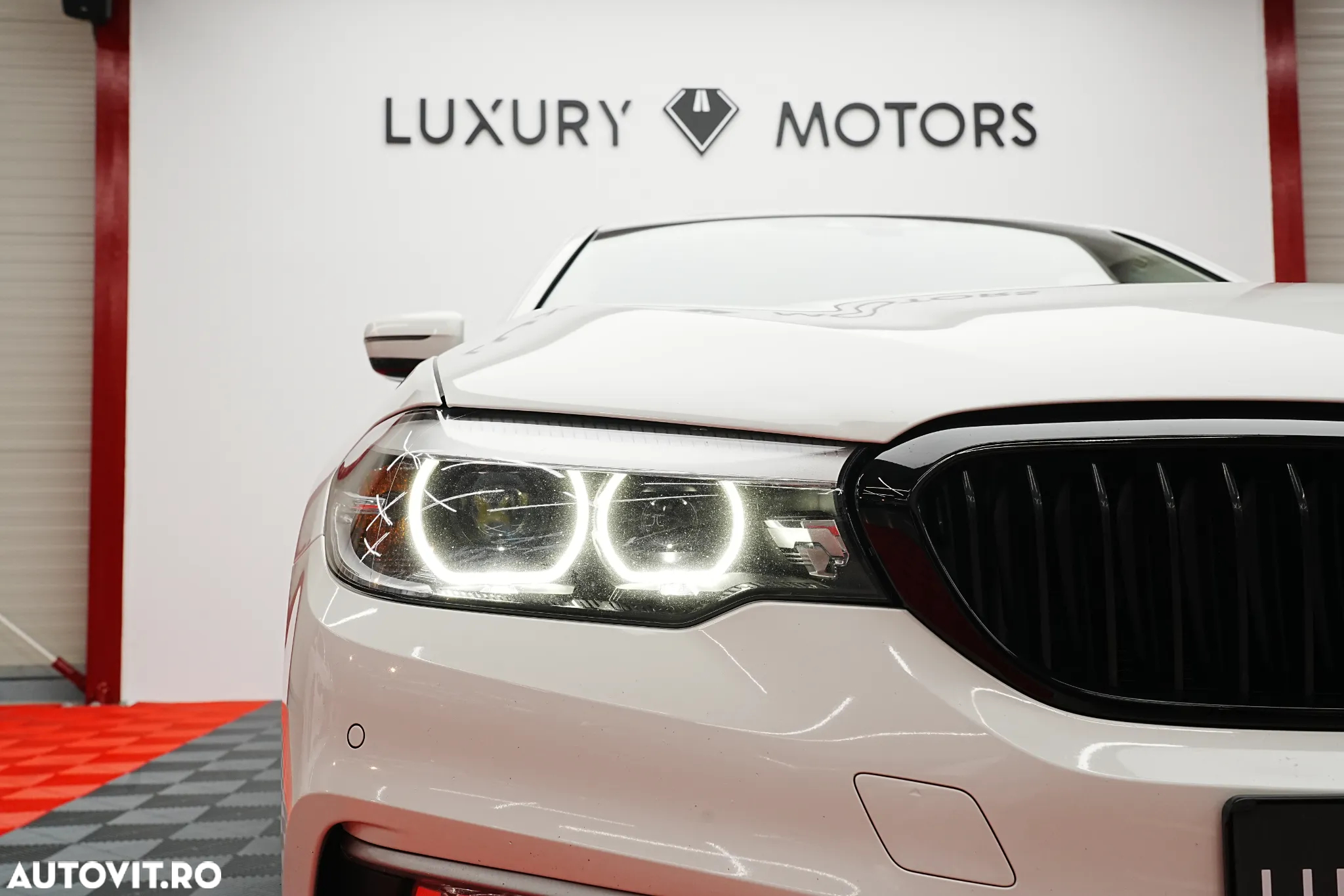 BMW Seria 5 520d Efficient Dynamics Edition Aut. - 19