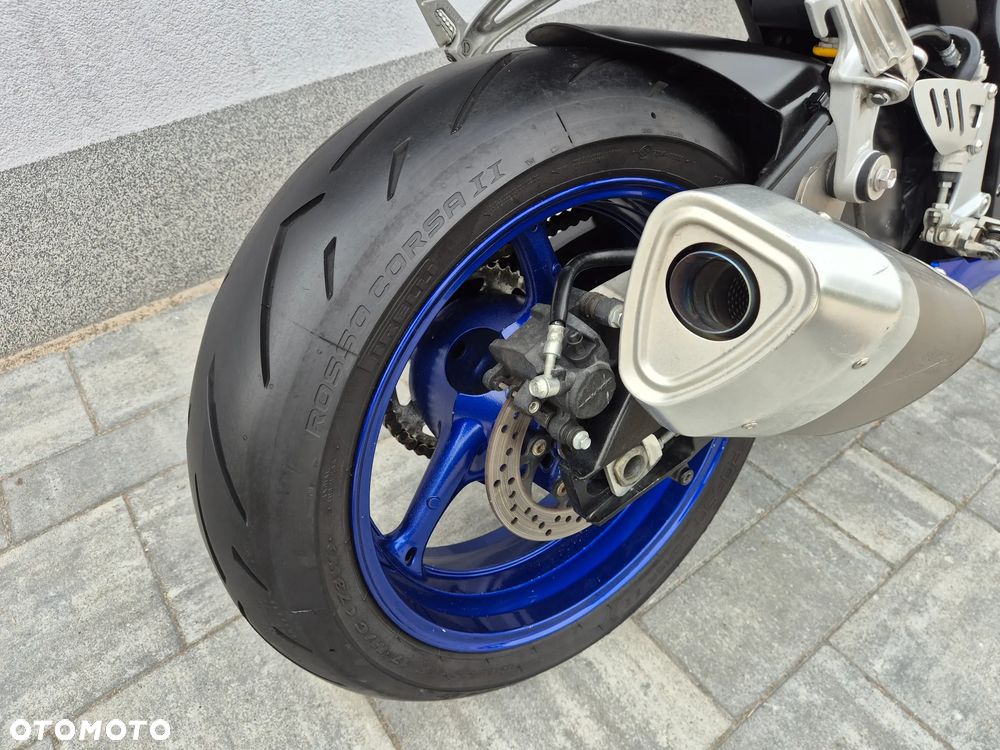 Suzuki GSX-R - 12