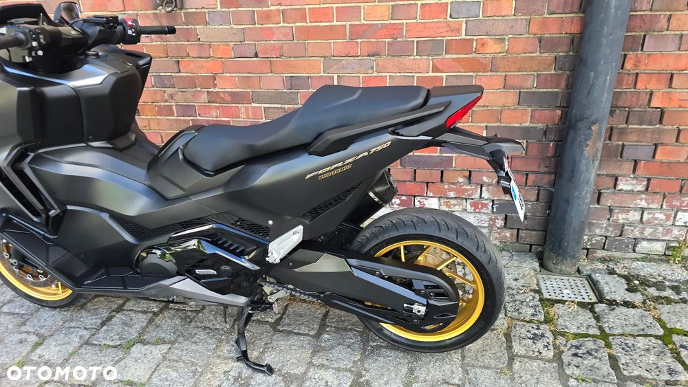 Honda NSS - 8