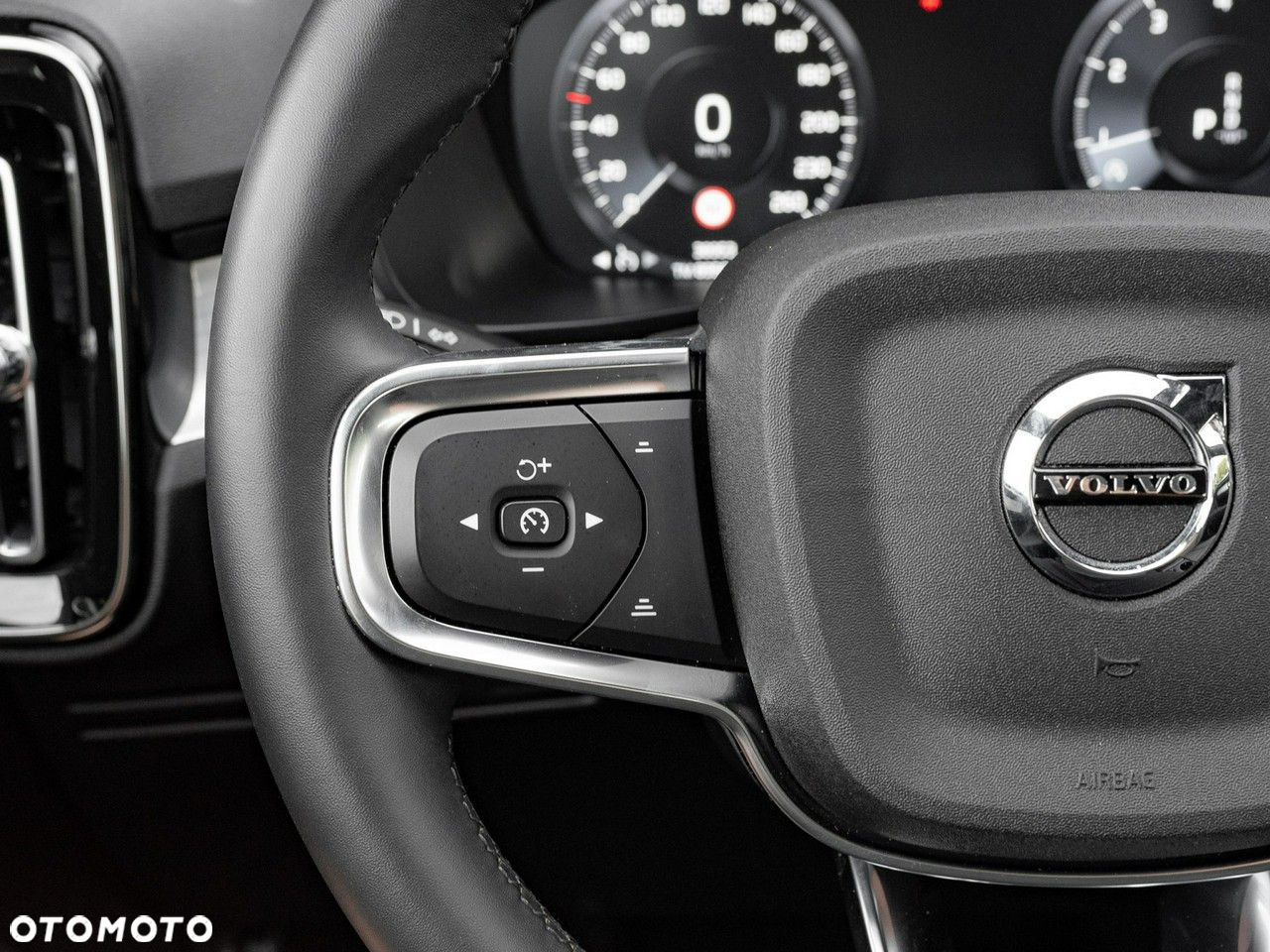 Volvo XC 40 T2 Core - 17