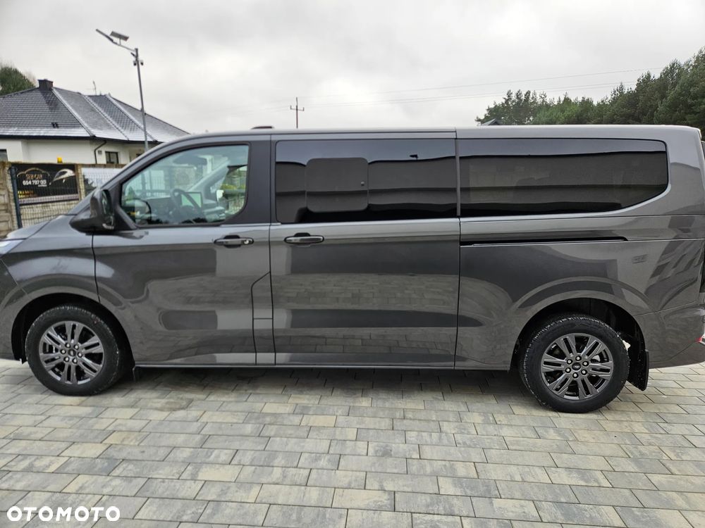 Ford Tourneo Custom 2.0 EcoBlue 320 L2 Titanium - 12