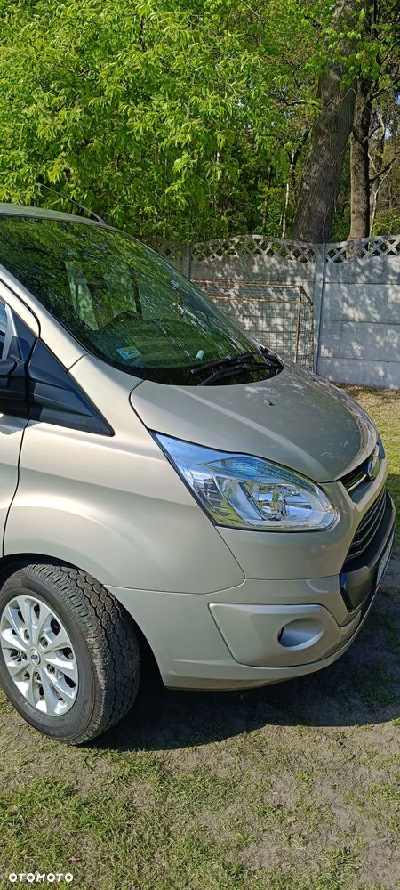 Ford Tourneo Custom - 17