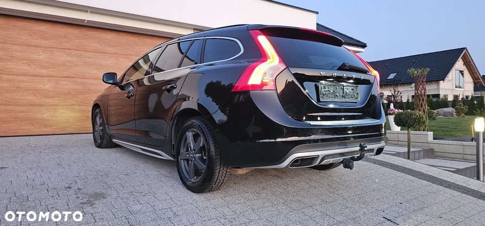 Volvo V60 D4 Momentum - 2