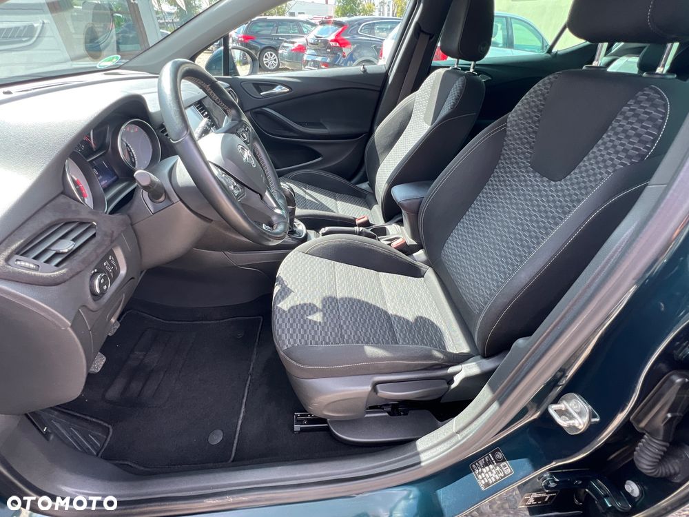 Opel Astra 1.4 Turbo Innovation - 17