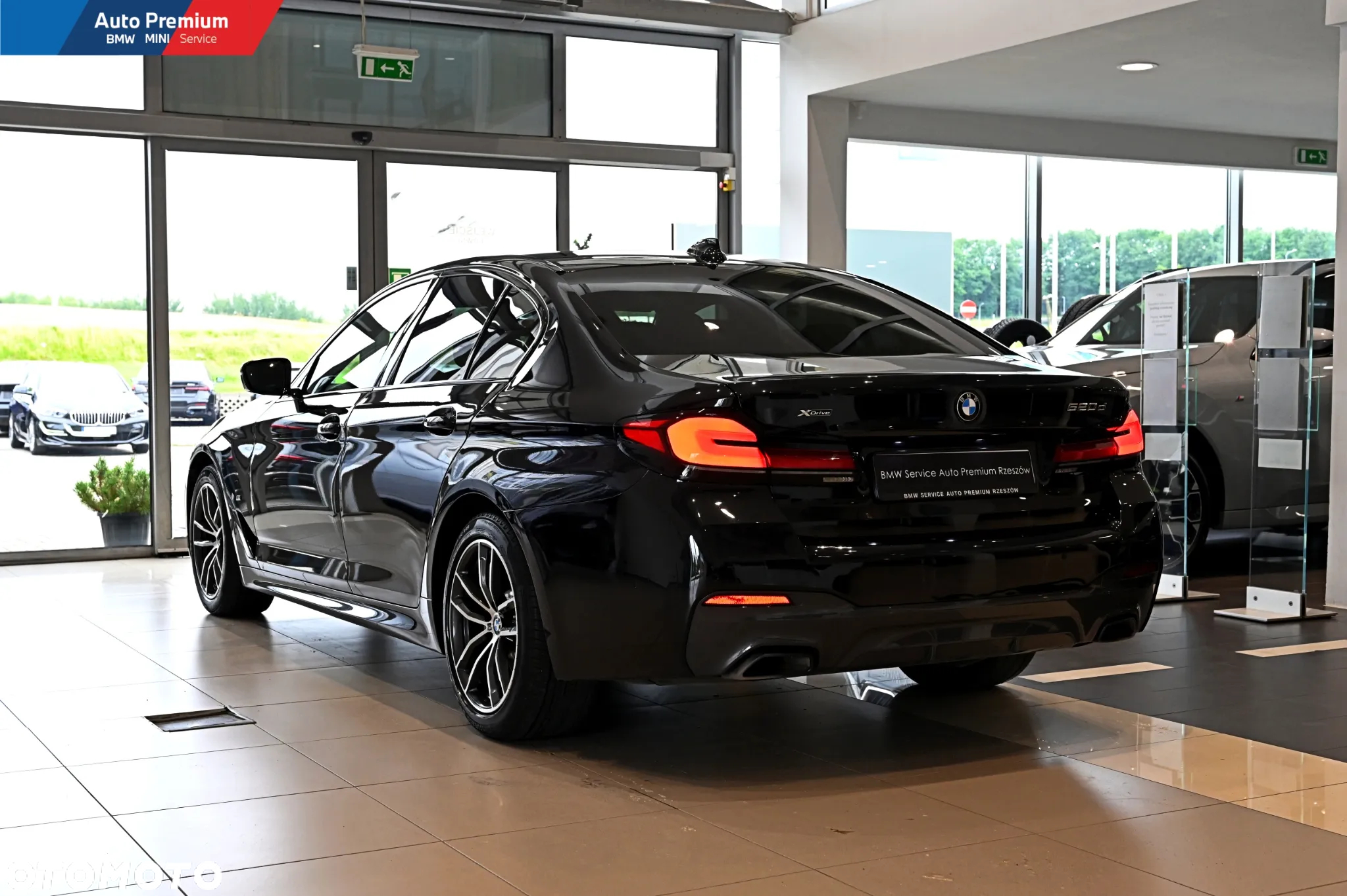BMW Seria 5 520d xDrive M Sport sport - 17