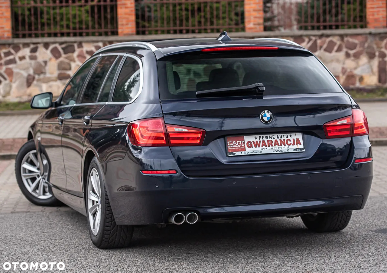 BMW Seria 5 520d Touring Luxury Line - 2