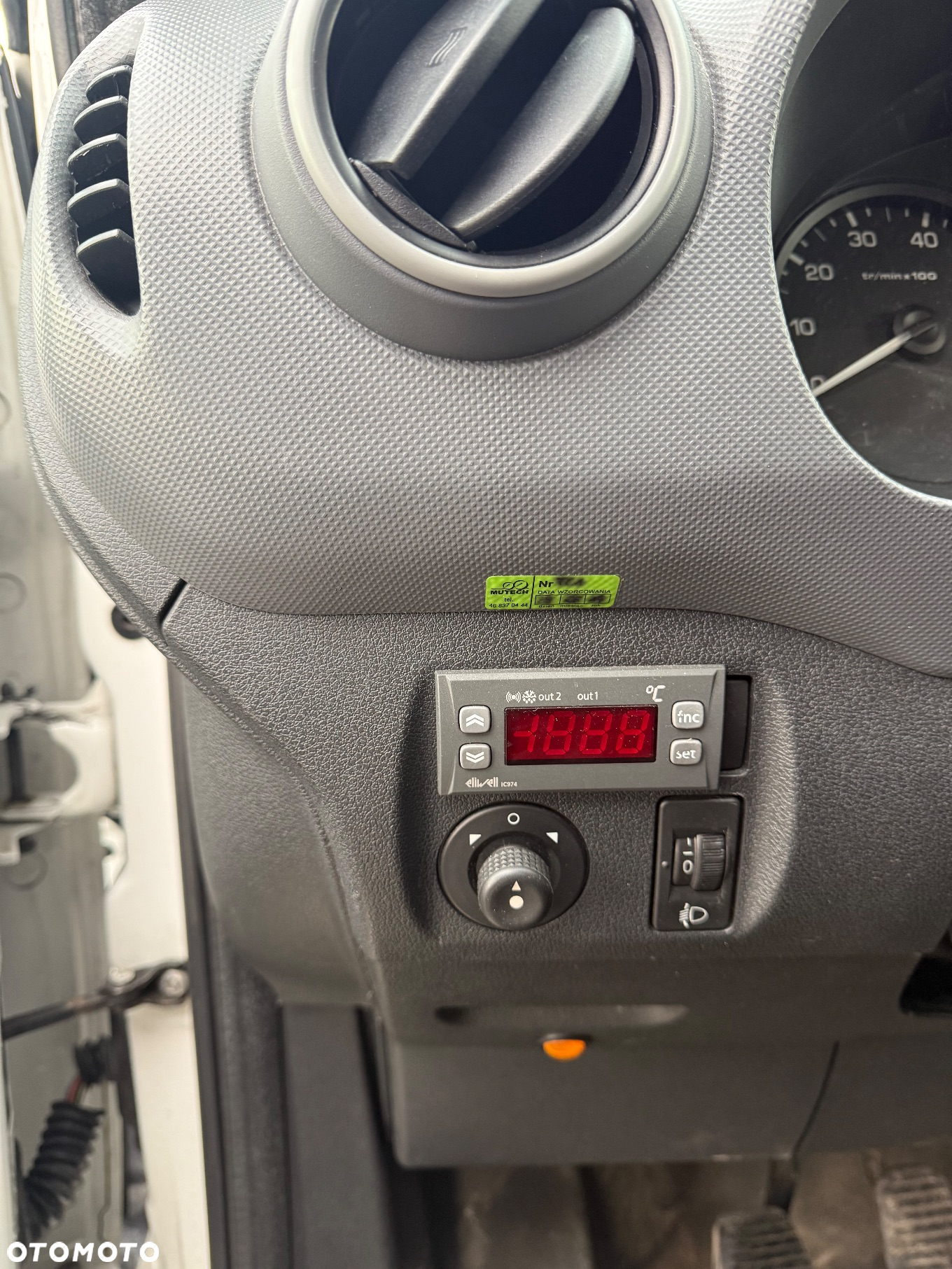 Peugeot Partner - 13