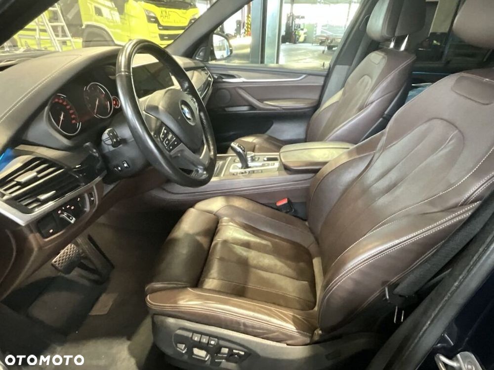 BMW X5 xDrive50i Sport-Aut - 5