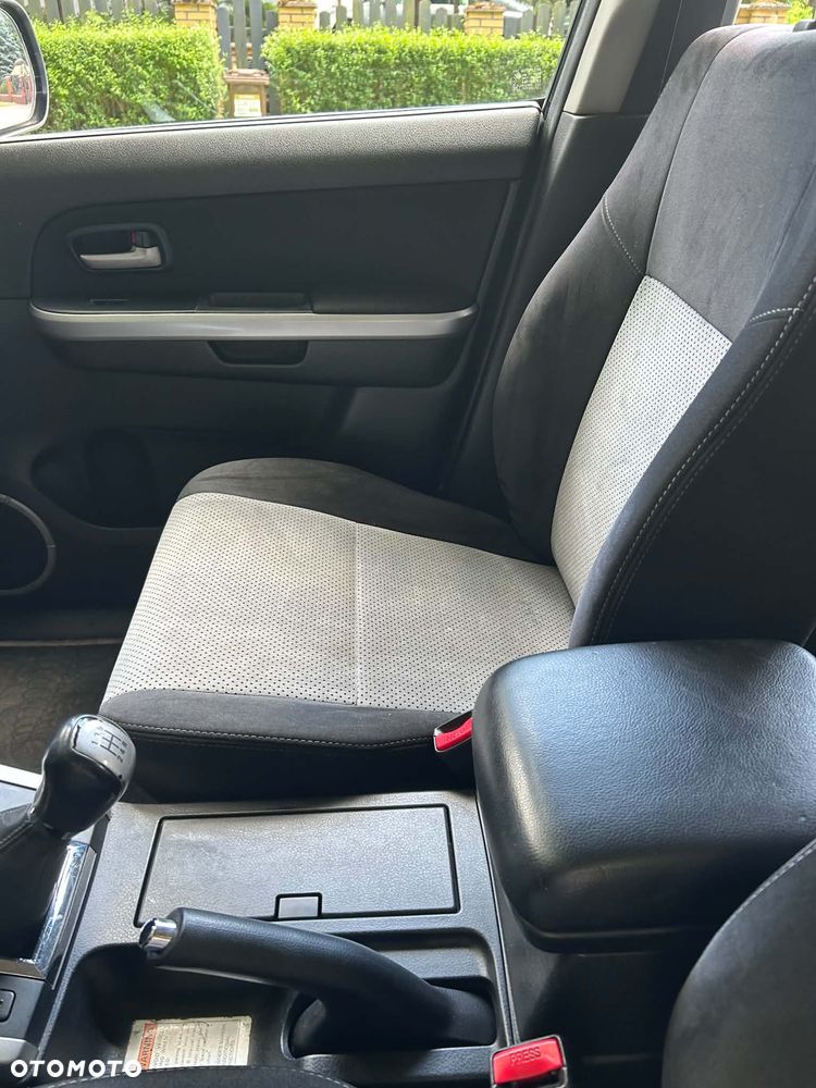 Suzuki Grand Vitara - 3