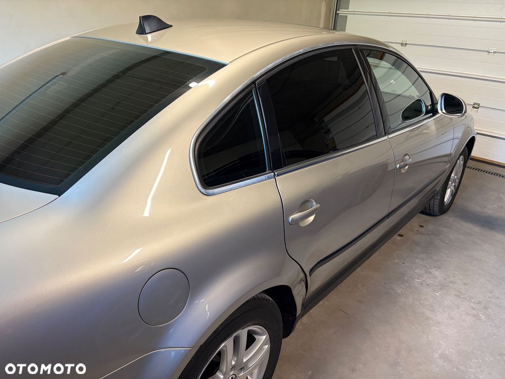 Volkswagen Passat 2.0 Comfortline - 12