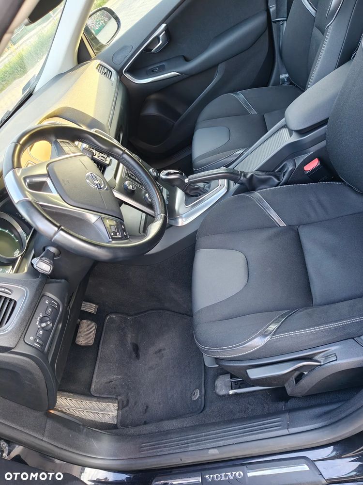 Volvo V40 D2 Momentum - 17