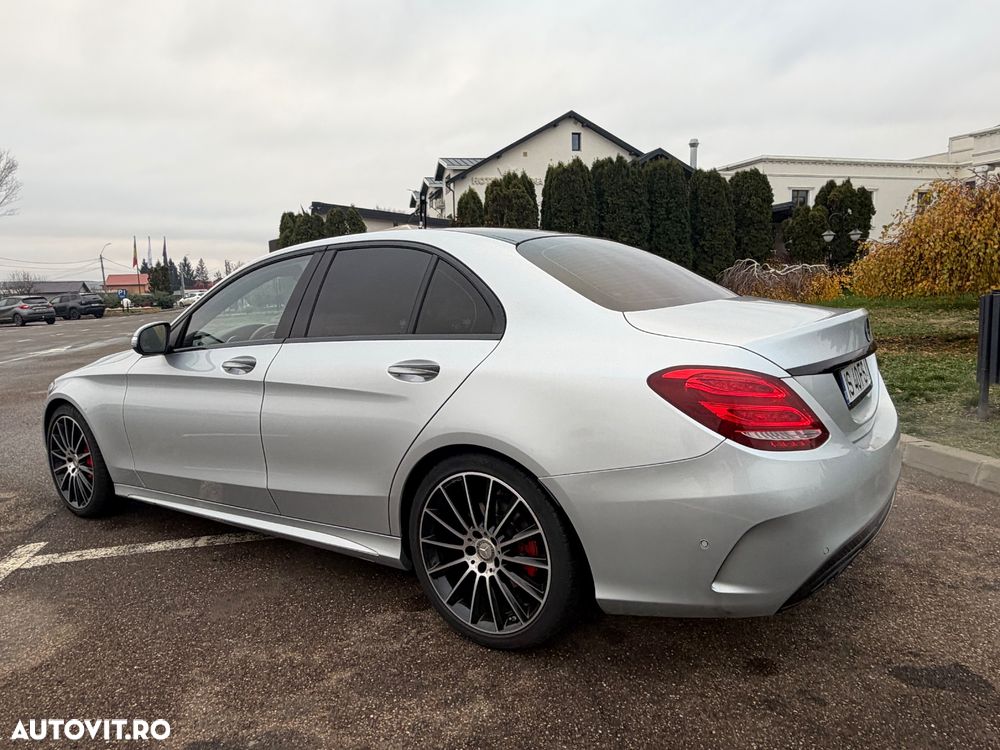 Mercedes-Benz C 400 4Matic T 7G-TRONIC AMG Line - 8