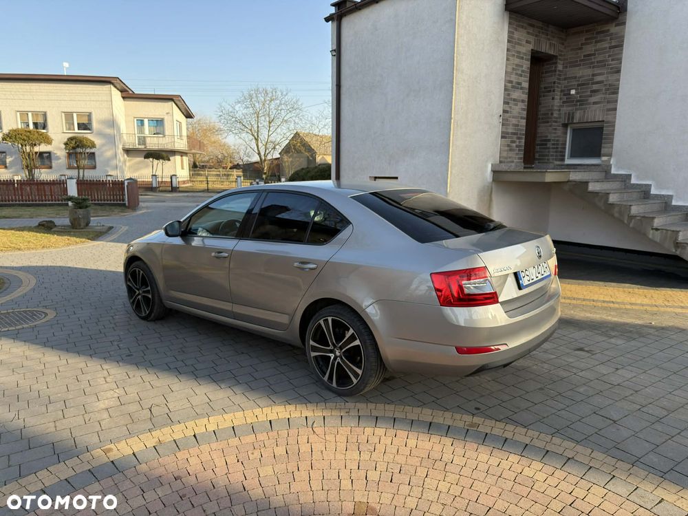 Skoda Octavia 2.0 TDI Edition - 6