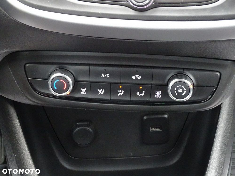 Opel Crossland X - 24