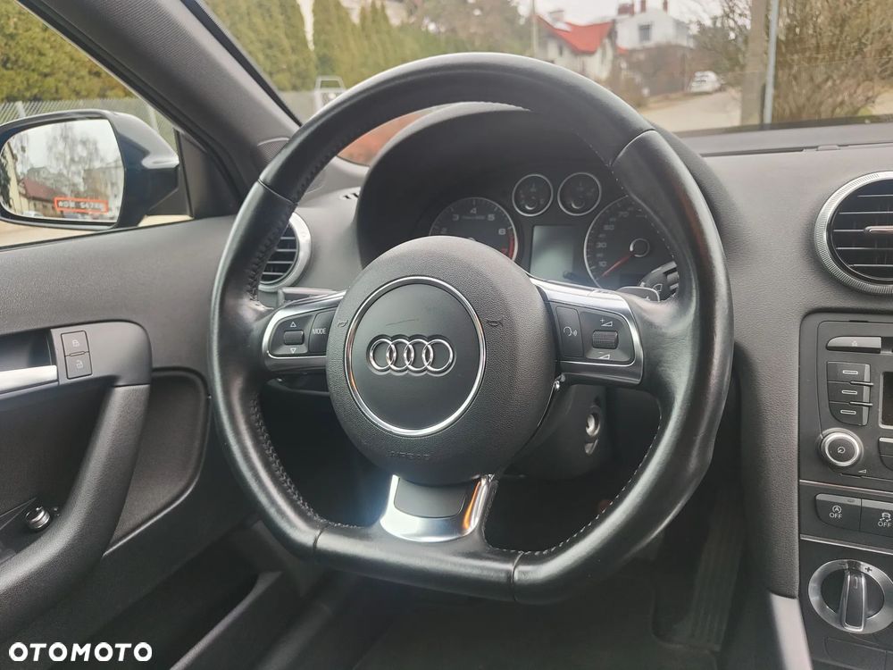 Audi A3 Sportback 1.4 TFSI S tronic S line Sportpaket - 17