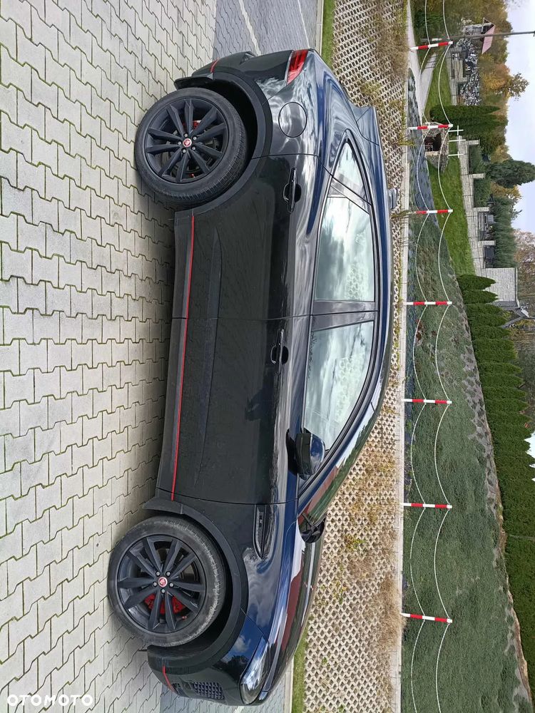 Jaguar E-Pace P200 AWD S - 8