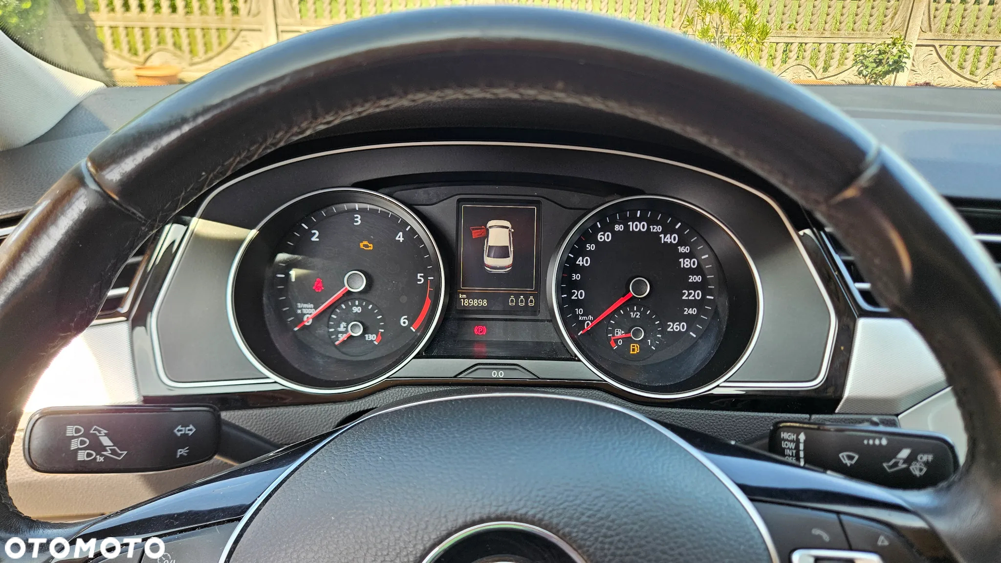 Volkswagen Passat - 12