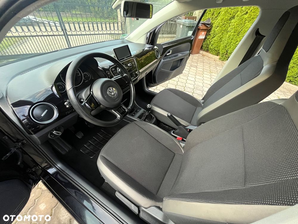 Volkswagen up! - 19