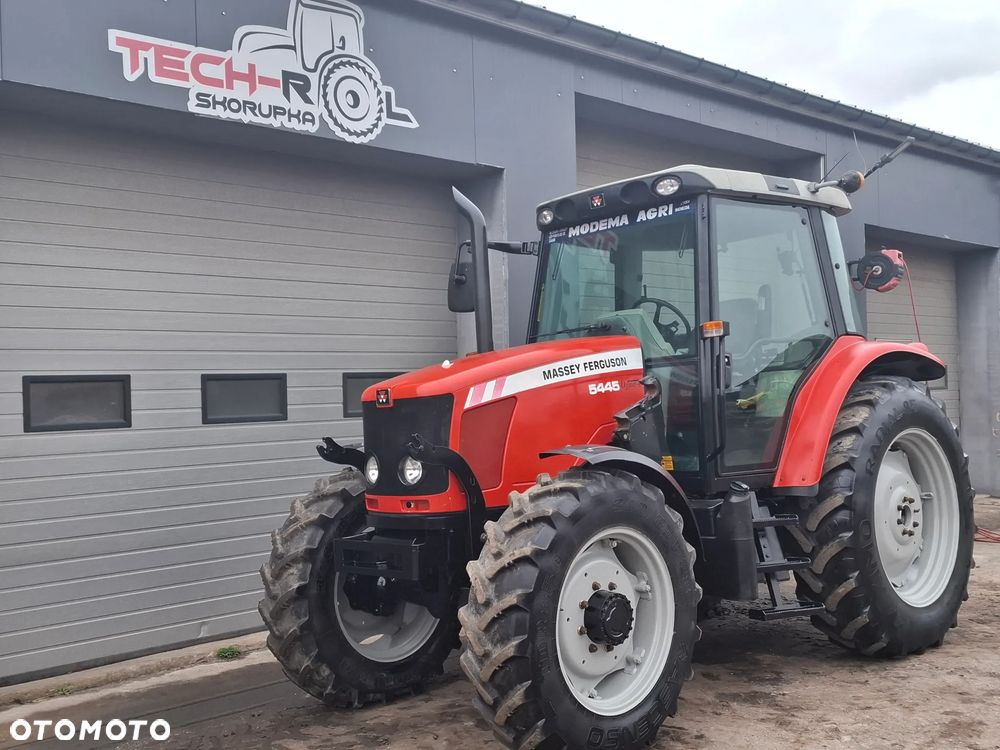 Massey Ferguson 5445 Dyna 4 - 1