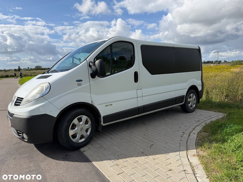 Renault TRAFIC - 1