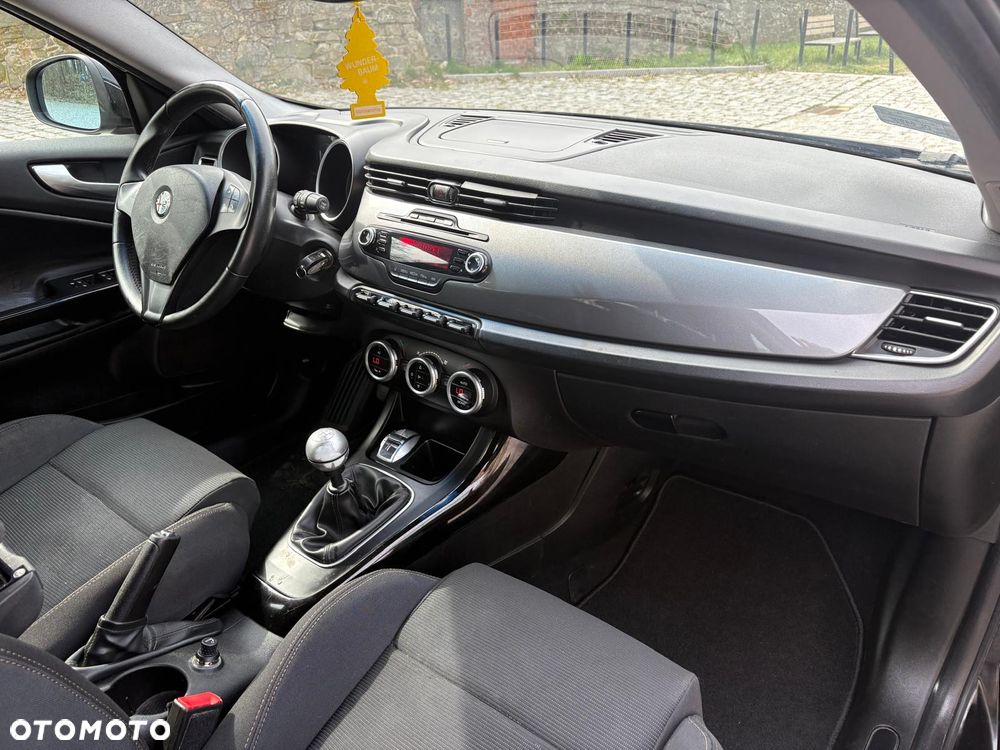 Alfa Romeo Giulietta - 10