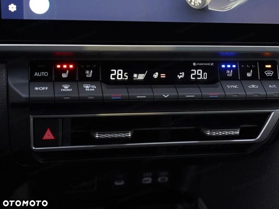 Toyota Camry - 13