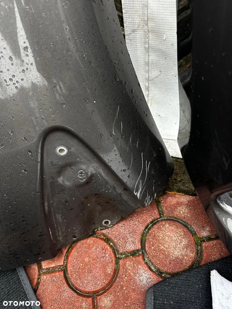 Przód Kompletny Zderzak Lampy Pas przedni Chłodnice Belka Błotniki Toyota Yaris III Lift 1.5 hybryda - 13