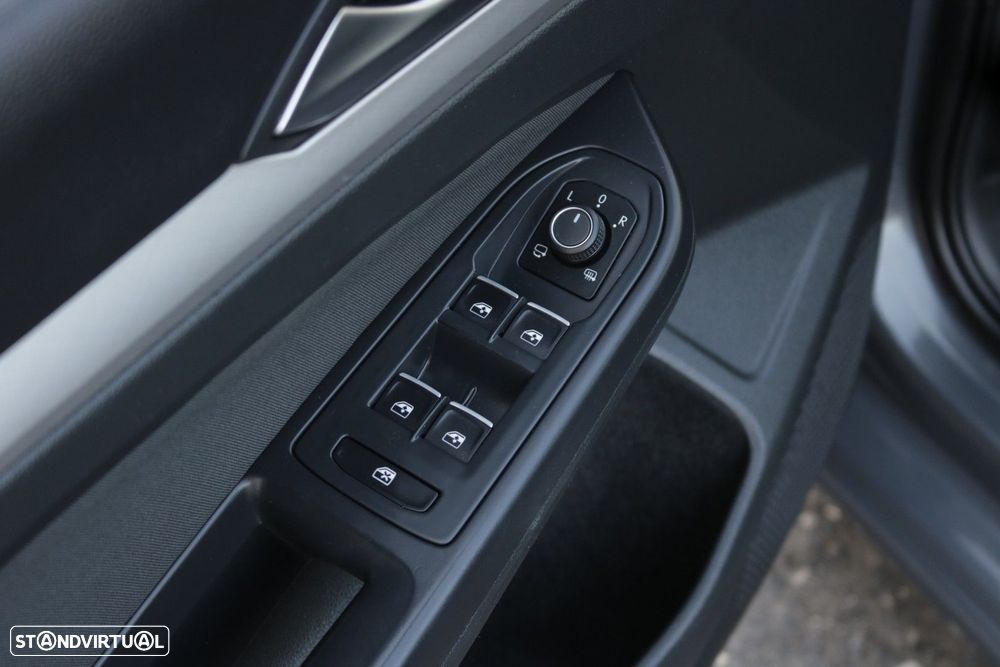 VW Golf 2.0 TDI Life - 29