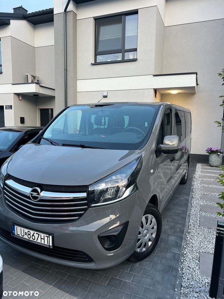Opel Vivaro - 1