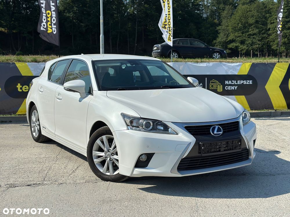 Lexus CT - 1