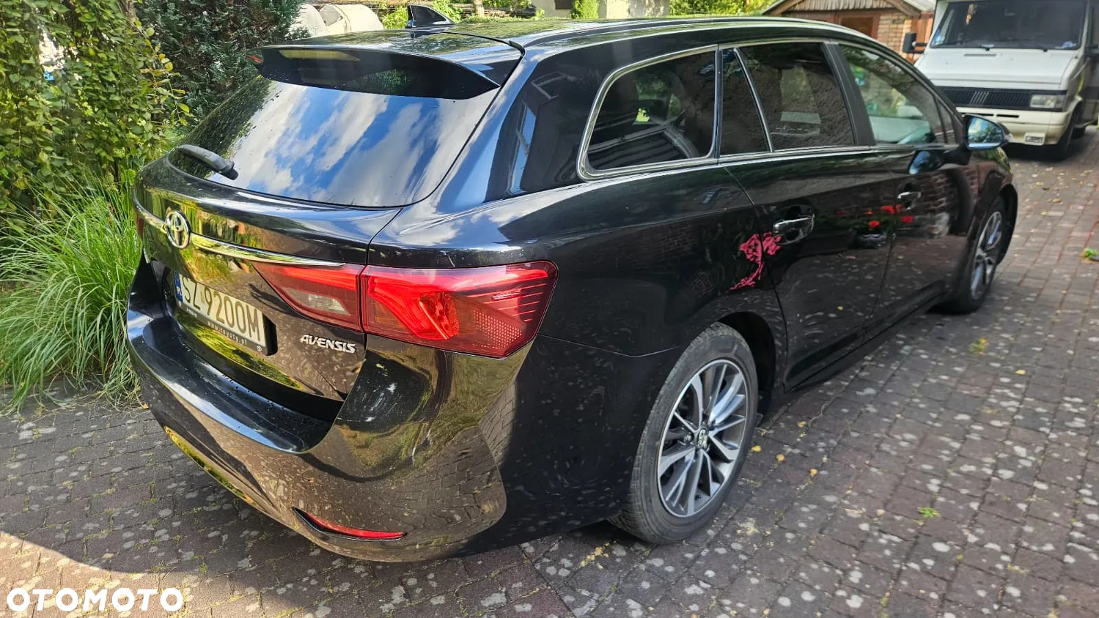 Toyota Avensis 2.0 D-4D Premium - 3