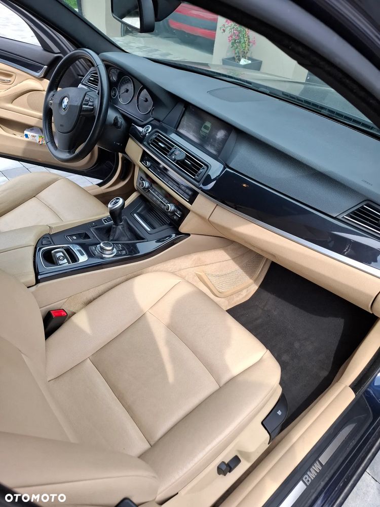 BMW Seria 5 520d - 12