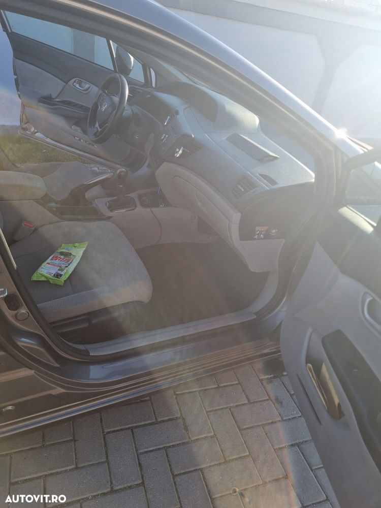 Honda Civic 1.8 MT LS - 8