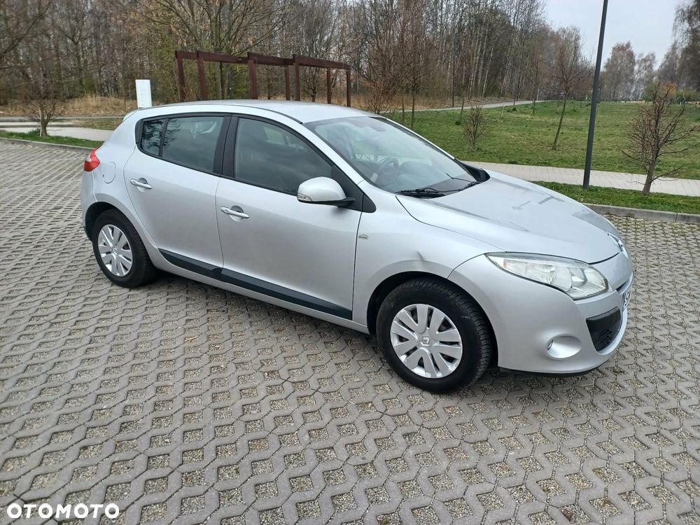 Renault Megane 1.6 16V Authentique Euro5 - 15