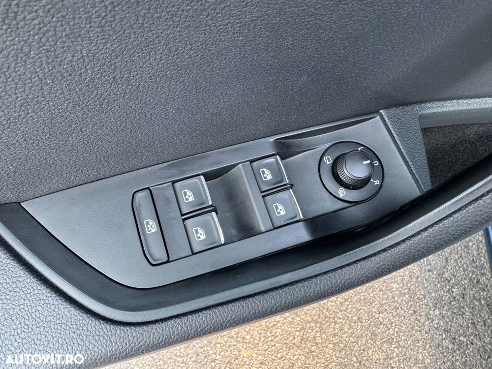 Skoda Superb 1.6 TDI DSG Ambition - 26