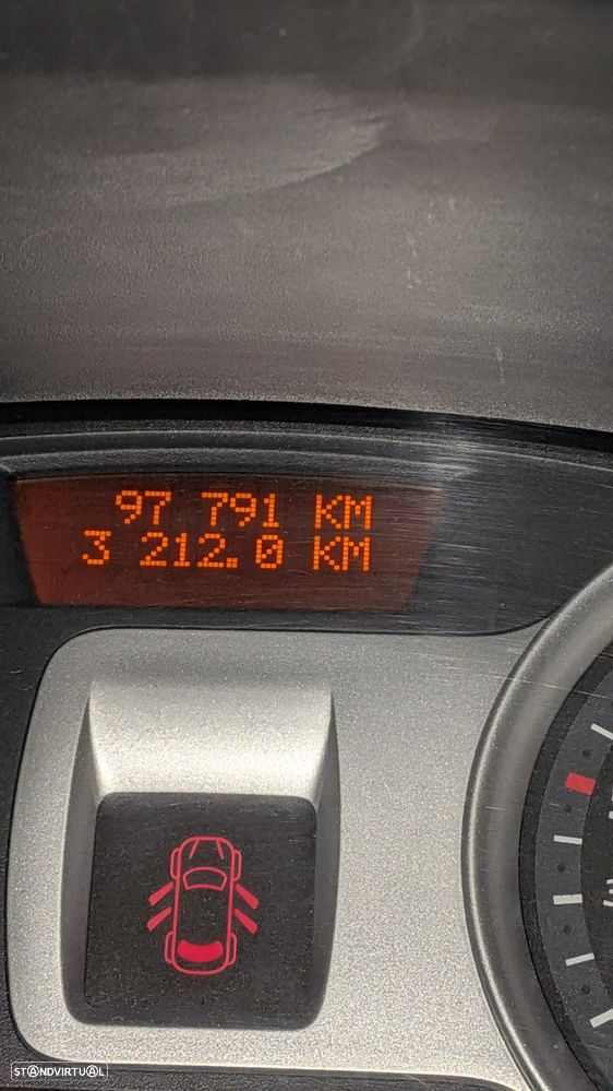 Renault Clio Sport Tourer - 6