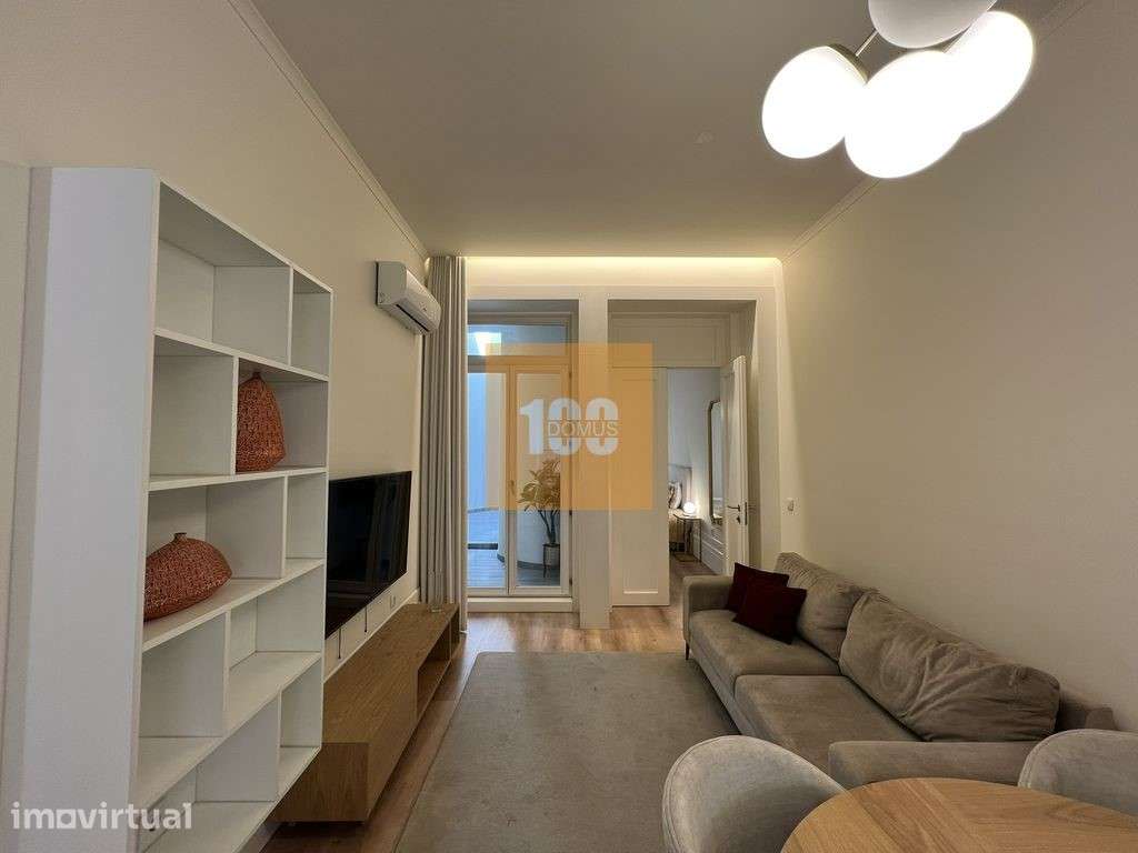 T2 com suite e pátio junto ao Coliseu do Porto | Pronto a habitar - Grande imagem: 4/28