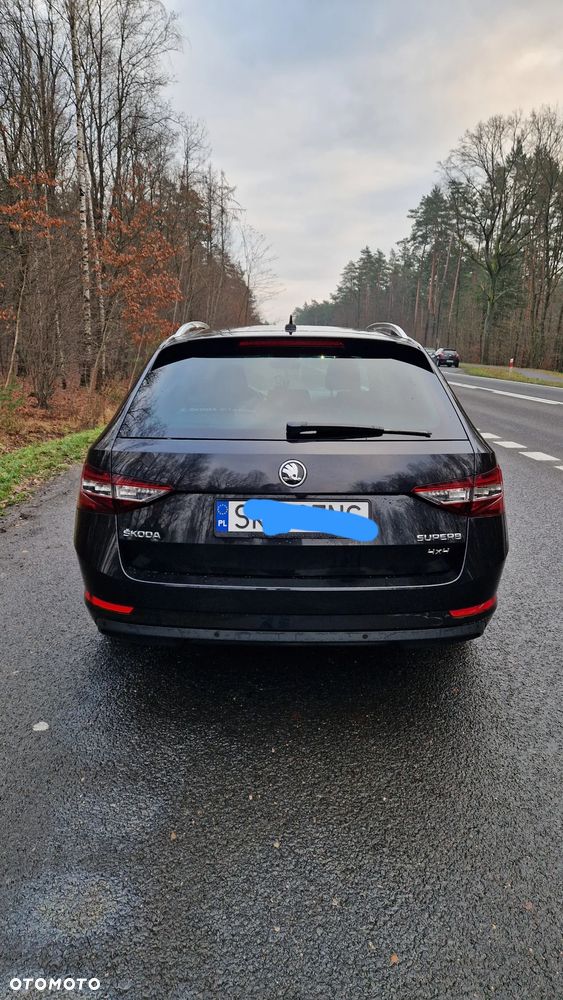 Skoda Superb 2.0 TDI Style DSG - 3