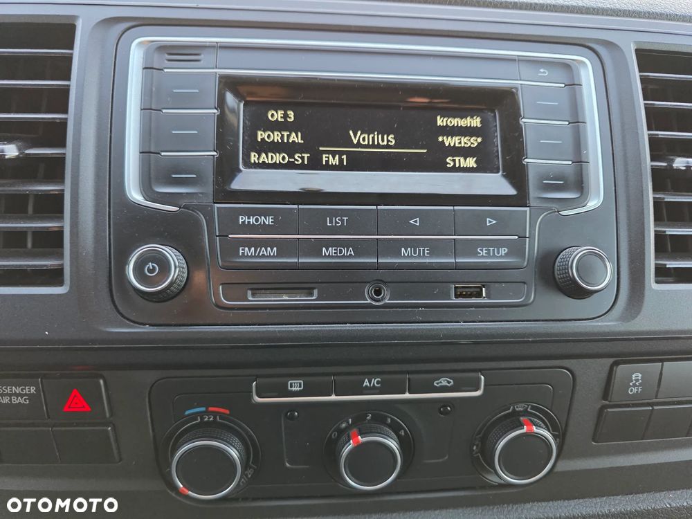 Volkswagen Transporter - 14