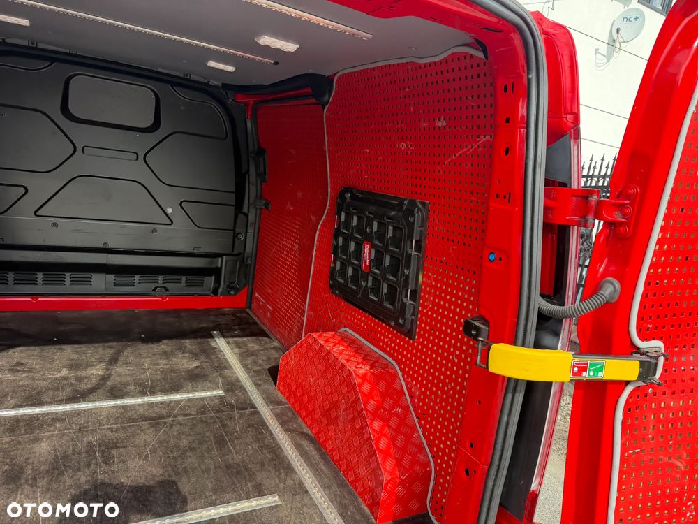 Ford TRANSIT CUSTOM - 34