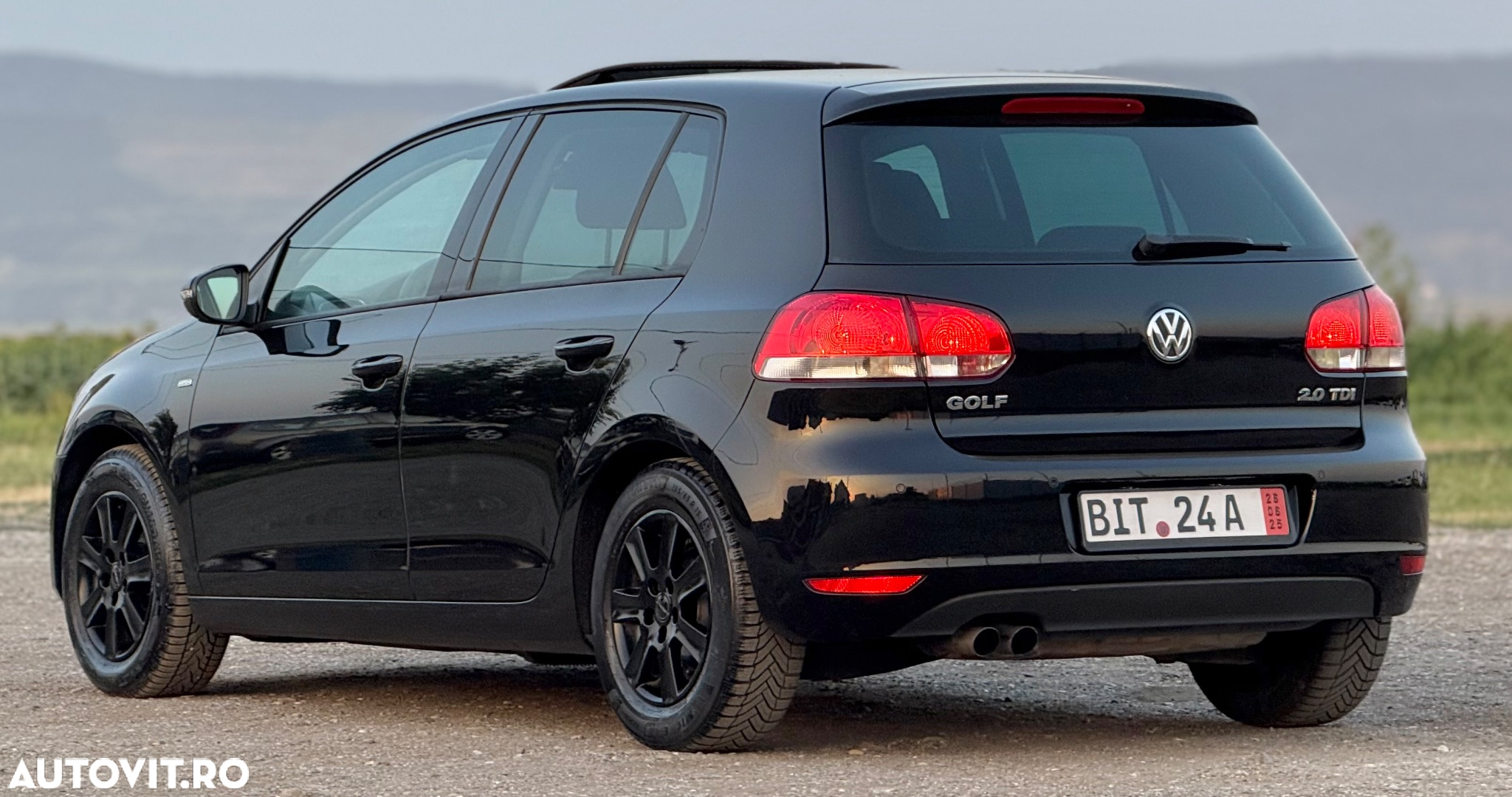 Volkswagen Golf 2.0 TDI DPF MATCH - 4