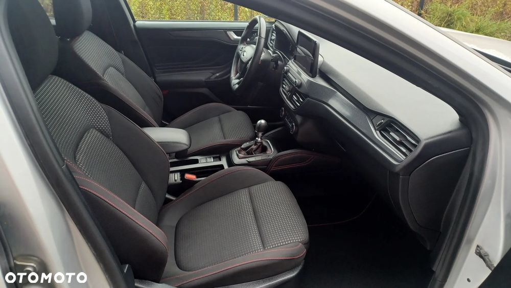 Ford Focus - 7