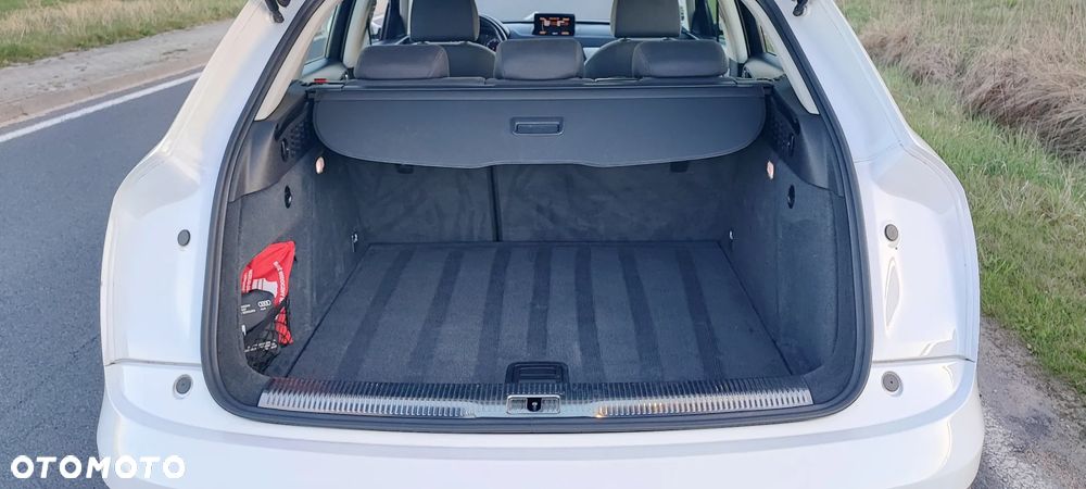 Audi Q3 1.4 TFSI Design S tronic - 26