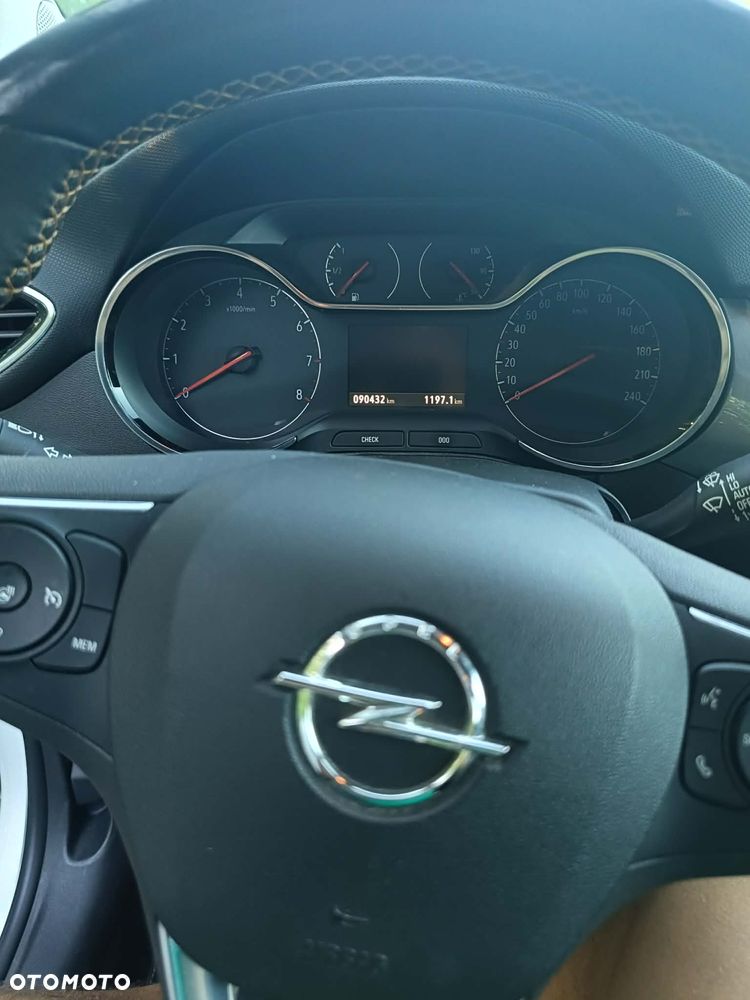 Opel Crossland X - 7
