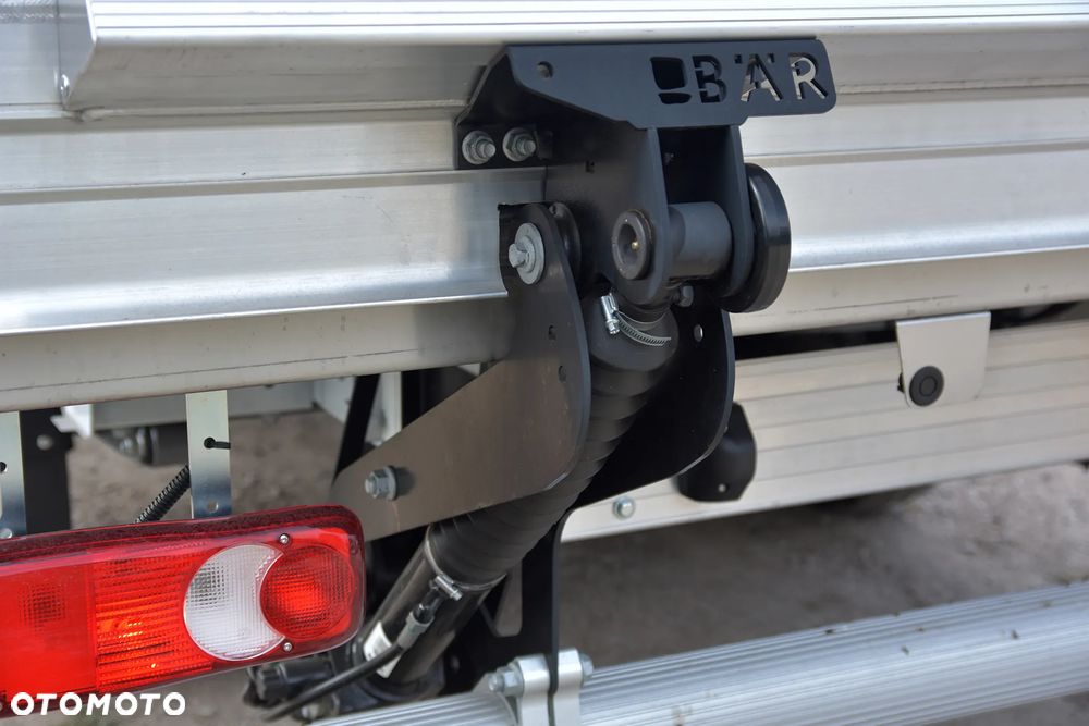 Renault Master Kontener 9EP z Windą 2.0 170KM - 6