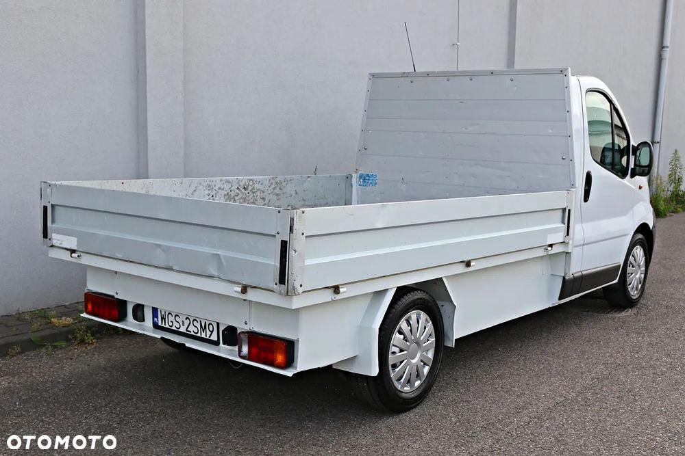 Renault Trafic - 12