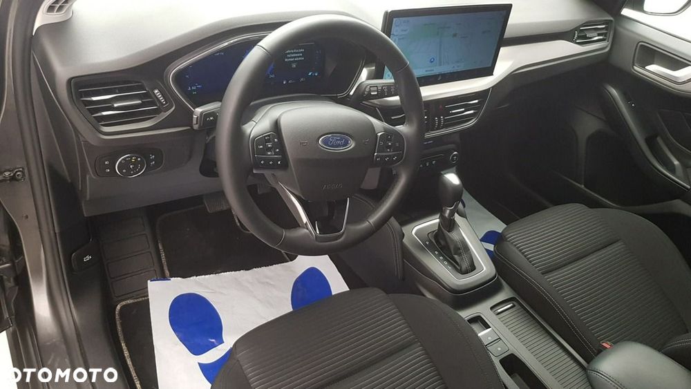 Ford Focus - 26