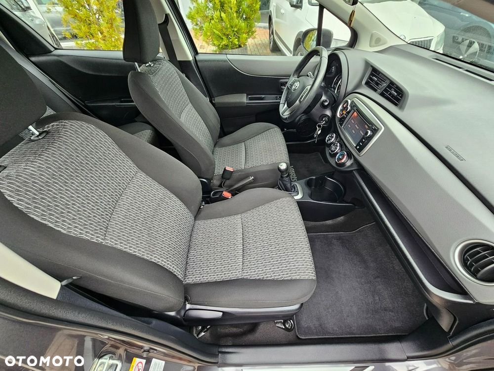 Toyota Yaris - 33