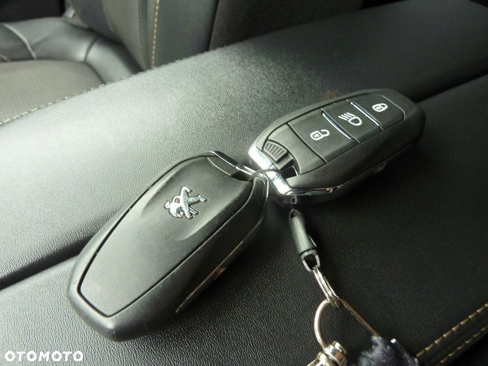 Peugeot 5008 - 19