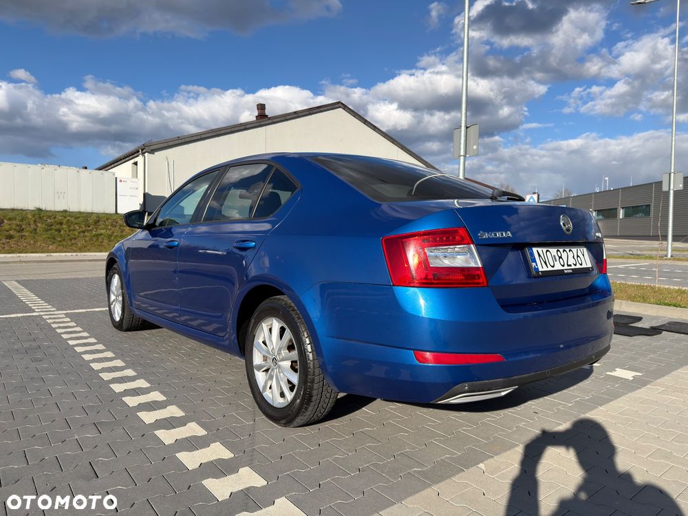 Skoda Octavia 1.4 TSI Ambition DSG - 6